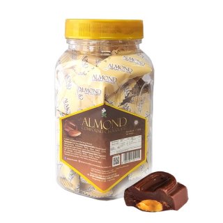 30. Tobelo Coklat Almond Compound Chocolate yang Lumer di Lidah