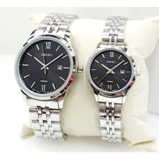 3. Jam Tangan Couple untuk Pengingat Waktu yang Berharga
