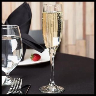 9. Champagne Flutes Bella Vino Beautifully Designed Short Stem Glasses Flutes, Bahan Kokoh dan Kuat Tahan Pecah