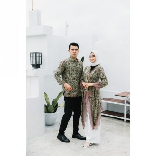 Couple Outer dan Kemeja Sage Green Batik Asli Cap Semi Tulis - Zallatra J6