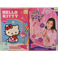 15. Microphone Mainan Hello Kitty, Untuk Si Kecil yang Suka Nyanyi