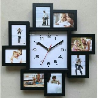 2. Jam Dinding dengan Frame Foto, Mengingatkannya pada Dua Hal yang Paling Berharga di Dunia: Waktu dan Keluarga