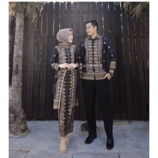 6. Batik Couple 