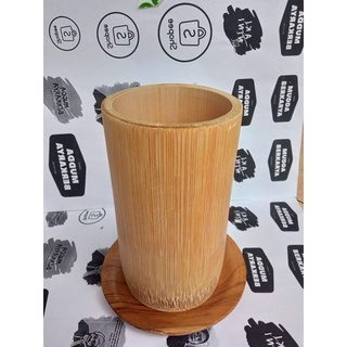 30. Mug Bambu Cocok Untuk Minum Jamu dan Minuman Herbal Dengan Motif Serat Alami