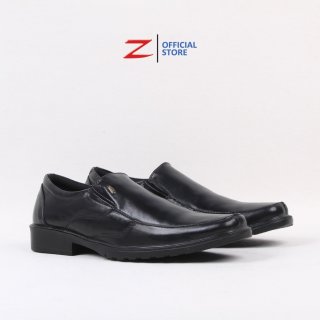 9. Zeintin - Sepatu Pantofel Pria, Mendukung Tampilan Formal