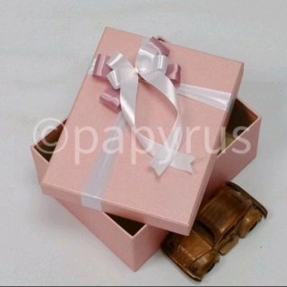 Papyrus 17,5x22,5 Tinggi 5cm Kotak Kado Gift Box Hadiah