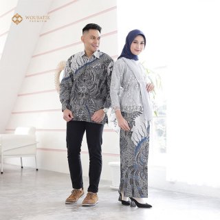10. WOU BATIK PREMIUM - Kebaya Batik Couple Yulia Katun Prima, dengan Aksen Lipatan yang Indah