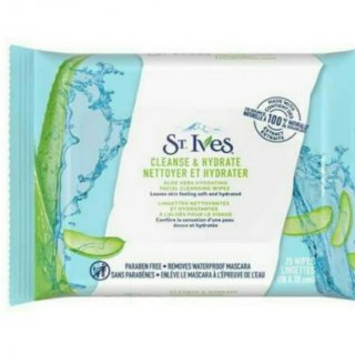 St Ives Cleanse & Hydrate Aloe Vera Facial Wipes