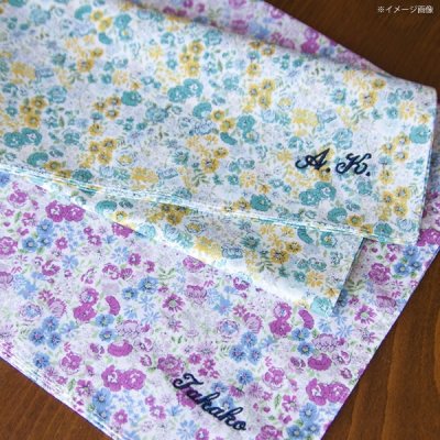 プレゼントに人気の名入れハンカチ12選 刺繍入りやガーゼハンカチもご紹介 ベストプレゼントガイド