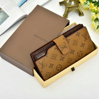 Jangan Kalah dengan Para Seleb! Miliki 10 Dompet Louis Vuitton Berkelas Ini  Jika Kamu Punya Budget Berlebih!