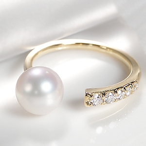 女性のプレゼントに人気のパールリング12選 冠婚葬祭にも使える指輪がおすすめ ベストプレゼントガイド