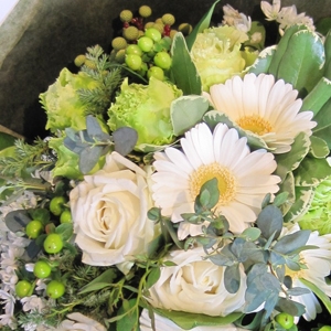 可愛いブーケのフラワーギフト12選 友人の結婚祝いに贈りたいおしゃれな花束をご紹介 ベストプレゼントガイド