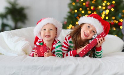 2歳 3歳の子供が喜ぶクリスマスプレゼント 人気ランキングtop9 女の子や男の子におすすめの知育玩具や絵本を紹介 プレゼント ギフトのギフトモール