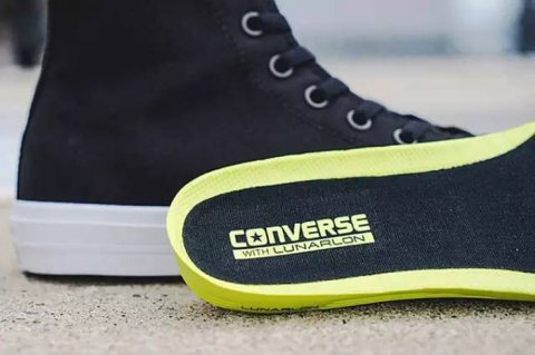 Cara Memilih Sepatu Converse All Star yang Asli dan 10