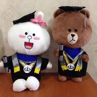 8 Boneka Wisuda  Unik yang Bisa Kamu Persembahkan saat 