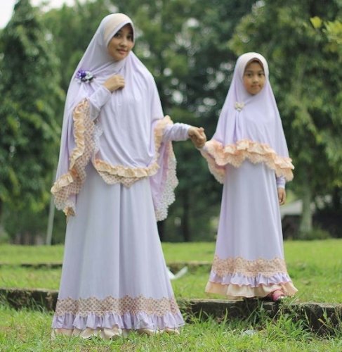 Ajarkan Buah Hati Menutup Aurat Sejak Dini Dengan 10 Pilihan Baju Muslim Anak Perempuan Yang Cantik Dan Syar I
