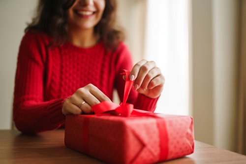 彼女へのクリスマスプレゼント人気ランキング33選 社会人や学生の彼女も喜ぶおすすめギフト大特集 プレゼント ギフトのギフトモール