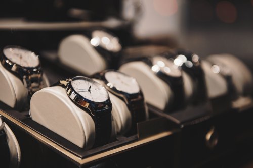 10 Rekomendasi Jam Tangan Rolex untuk Anda yang Ingin Berinvestasi (2023)