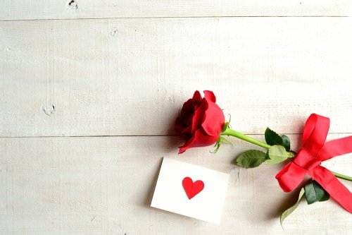 Inilah 6 Ide Kado Valentine Romantis Untuk Mempesona Istri