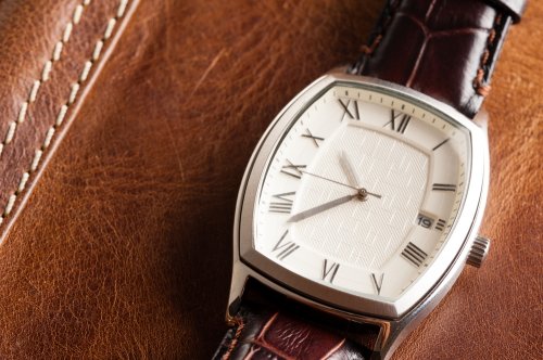シンプルデザインのメンズ腕時計 人気ブランド12選 22年最新版 ベストプレゼントガイド