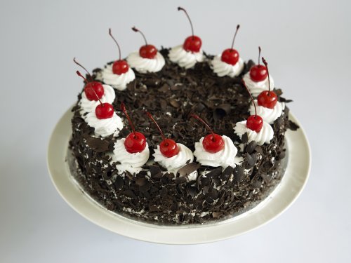 Order Black Forest Cakes Online @499 | Free Delivery