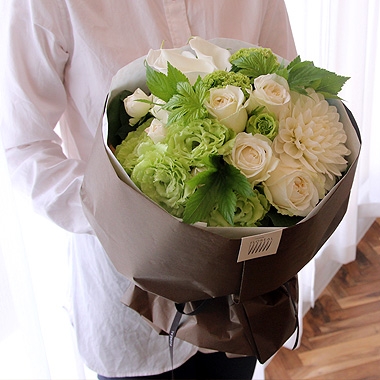 送別会で贈る花束 人気 おすすめギフト13選 21年最新 ベストプレゼントガイド