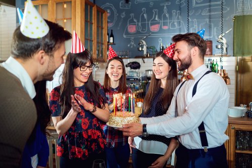 30代の友達に贈る誕生日プレゼント 人気ランキング16選 女友達や男友達に喜ばれるおすすめギフトを紹介 プレゼント ギフトのギフトモール