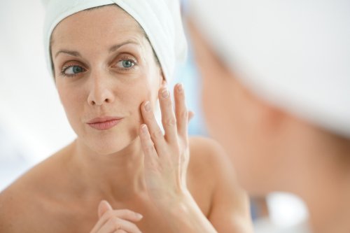 10 Rekomendasi Skincare Dengan Kandungan Retinol Untuk Kulit Cantikmu 2021