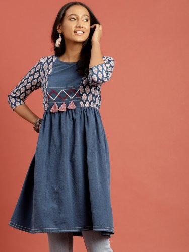 Styling this Kurti with denim and white sneakers  Fashion Salwar neck  designs Casual indian outfits