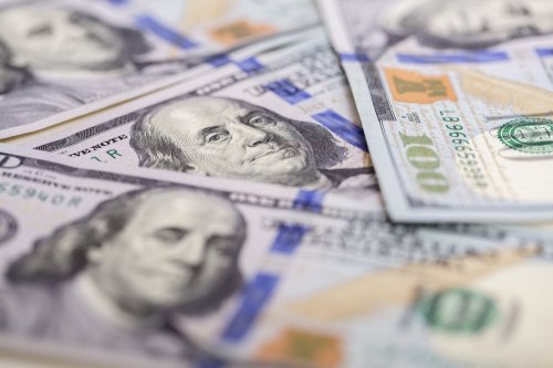 古希祝いに人気のプレゼント10選 フラワーギフトなどのおすすめや喜ばれるメッセージ文例も紹介 ベストプレゼントガイド