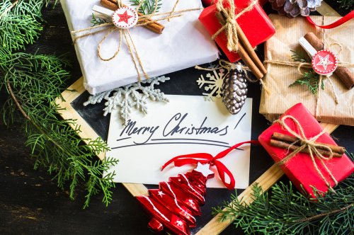 高校生に喜ばれるクリスマスメッセージ 書き方のポイントや男子向け 女子向けの文例をご紹介 ベストプレゼントガイド