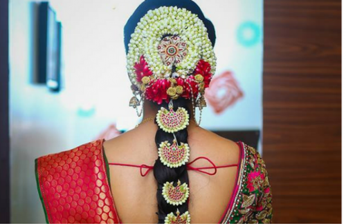 Discover the Trends for South Indian Bridal Hair Jewellery: Add that Extra  Bit of Elegance to Your Bridal Look (2020)