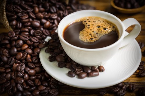 9 Rekomendasi Minuman Berenergi Yang Mengandung Kafein Ini Akan Membuat Stamina Kamu Meroket
