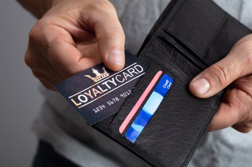 Have You Been Looking for Smart Wallets for Men? Get to Know their Types  with Best Brands of Smart Wallets Available in India (2021)