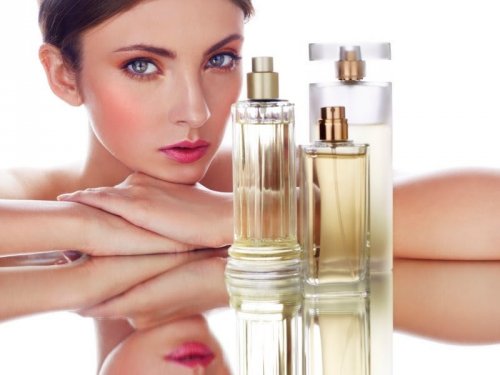 Jaga Image Cantik Anda Dengan 10 Parfum Versace Yang Memikat Jaga Image Cantik Anda Dengan 10 Parfum Versace Yang Memikat