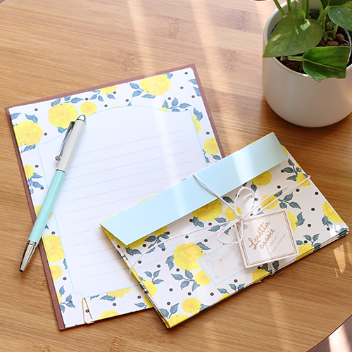 社会人の女性が感激する 誕生日 メッセージが満載 役立つ文例やもっと喜ばれるポイントも ベストプレゼントガイド