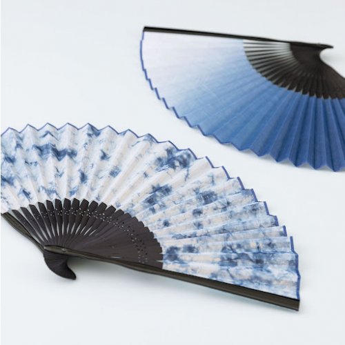 天然の藍で染め上げた、職人仕立ての京扇子「本藍染 扇子セット」の