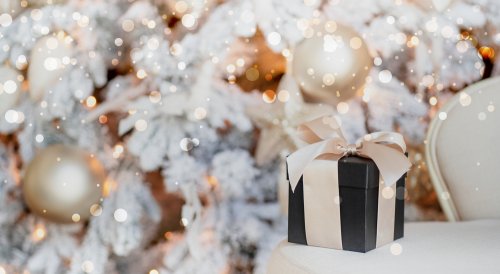 代の彼女に贈るクリスマスプレゼント 人気ランキングbest10 代前半 後半の彼女におすすめのギフトを紹介 ベストプレゼントガイド