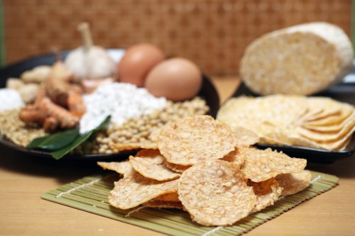 Ngemil Sehat Dengan 10 Keripik Tempe Enak Berbagai Rasa (2023)