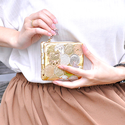 個性的なtsumori chisatoの二つ折り財布 - 折り財布
