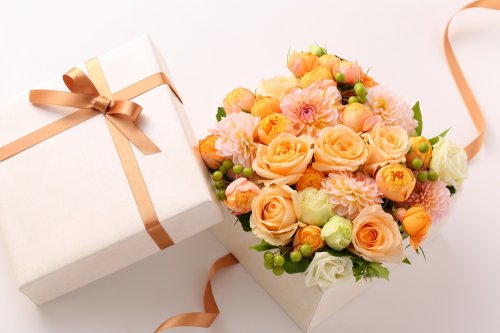 誕生日プレゼントに喜ばれるフラワーボックス21 生花やプリザーブドフラワーなどがギフトにぴったり ベストプレゼントガイド