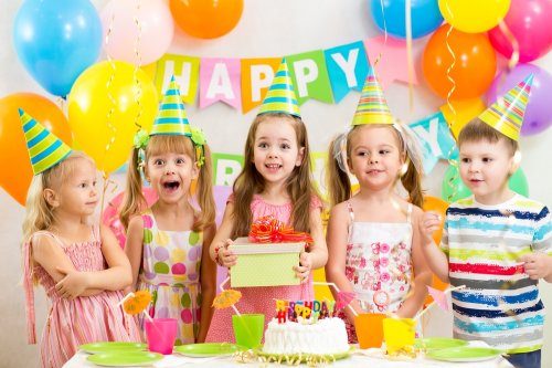 4歳の女の子に喜ばれる誕生日プレゼント10選 人気ランキングや予算 メッセージ文例も紹介 ベストプレゼントガイド