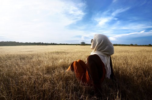 Kamu Muslimah Yang Suka Travelling 10 Jilbab Traveler Ini Dijamin Membuatmu Nyaman Selama Bepergian