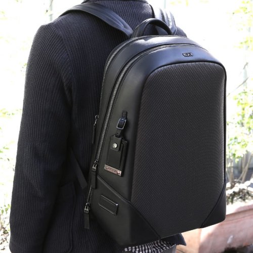 ✨美品✨ トゥミ ショルダーバッグ CFX カーボンファイバー レザー