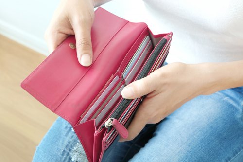 女性に人気の薄いレディース財布おすすめブランド12選 21年最新版 ベストプレゼントガイド