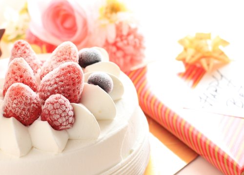 還暦祝いで人気のケーキ 通販 お取り寄せ21 人気の美味しいギフトをご紹介 ベストプレゼントガイド