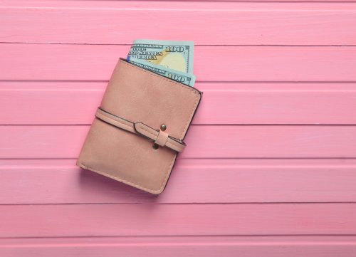 代女性におすすめのレディース二つ折り財布人気ブランドランキング32選 22年最新版 ベストプレゼントガイド