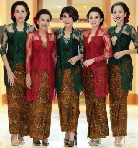  Warna Baju Kebaya Yang Cocok Untuk Kulit Sawo Matang 