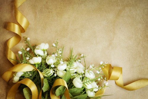 結婚50年目の金婚式に人気の結婚記念日プレゼントランキング 花やペアグッズなどのおすすめを紹介 ベストプレゼントガイド