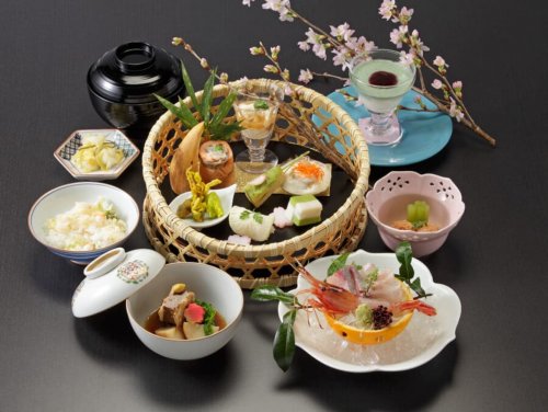 銀座 日比谷 有楽町周辺で誕生日ディナーを満喫できる人気のレストラン21 東京編 ベストプレゼントガイド